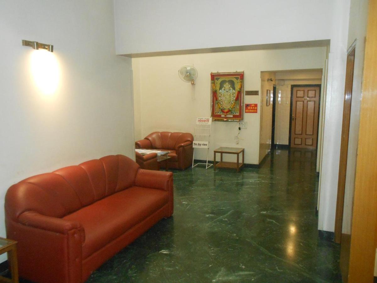 Pooja International Nashik Hotell Exteriör bild